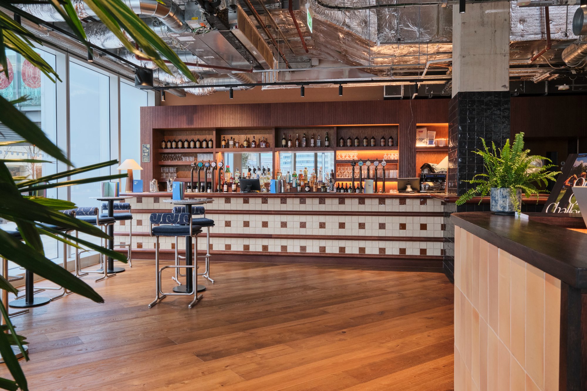 Pitch Canary Wharf bar