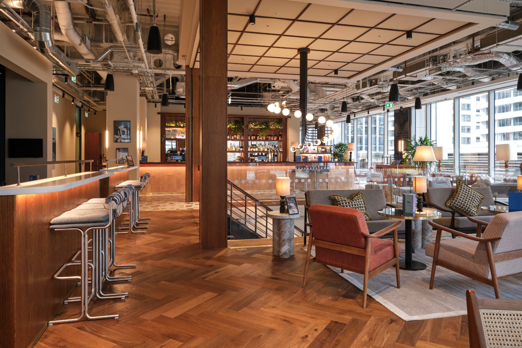Pitch Canary Wharf